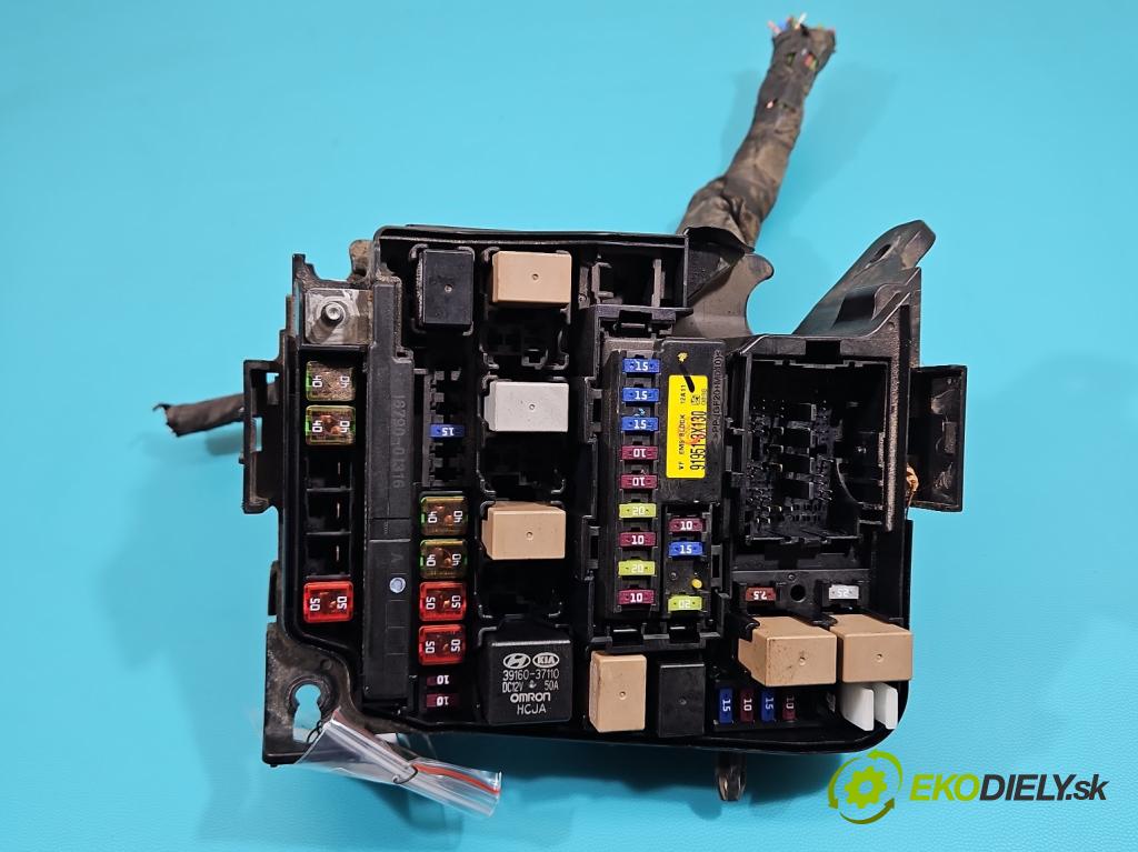 Kia Ceed II 2012-2018 1.6 crdi 110 hp manual 81 kW 1582 cm3 5- skříňka pojistková 91951-3X130 (Pojistkové skříňky)