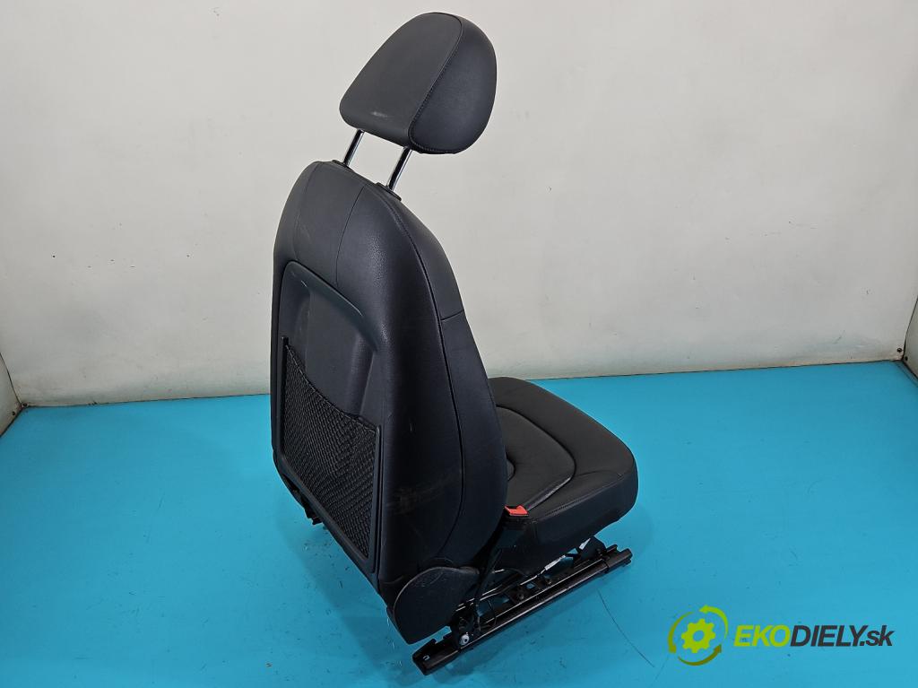 Audi A4 B8 2007-2015 2.0 TFSI 211KM automatic 155 kW 1984 cm3 5- Sedačka ľavý  (Sedačky, sedadlá)