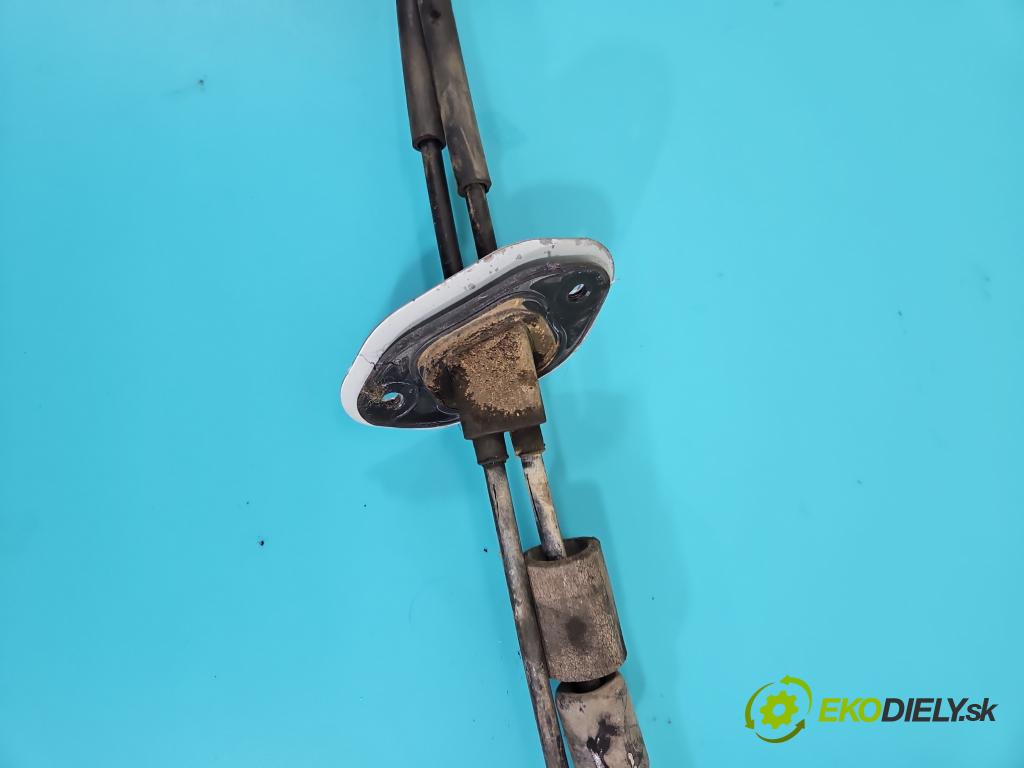 Kia Ceed II 2012-2018 1.6 crdi 110 HP manual 81 kW 1582 cm3 5- Páka: Změny: stupeň,rýchlosť 43700-A2300 (Rýchlostná páka (kulisa))