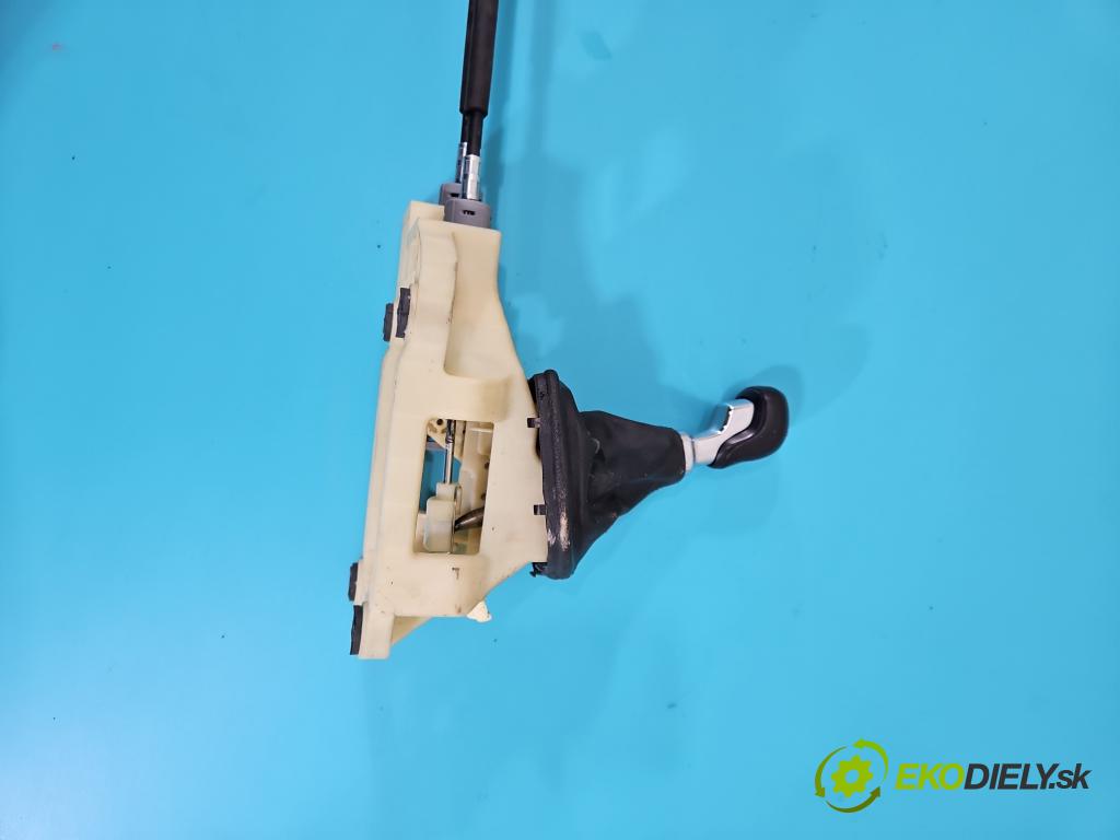 Kia Ceed II 2012-2018 1.6 crdi 110 HP manual 81 kW 1582 cm3 5- Páka: Změny: stupeň,rýchlosť 43700-A2300 (Rýchlostná páka (kulisa))