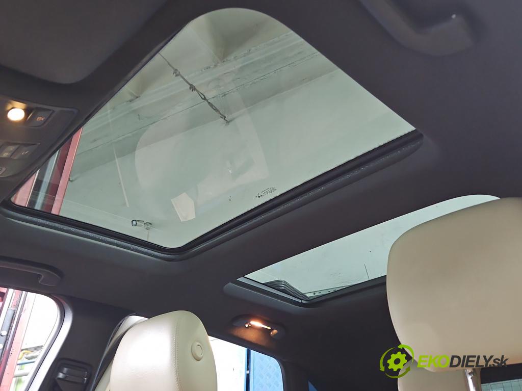 Mercedes B W246  2011-2018 1.8 CDI 109 HP automatic 80 kW 1796 cm3 5- Střešní okno:  (Sklo karosérie)