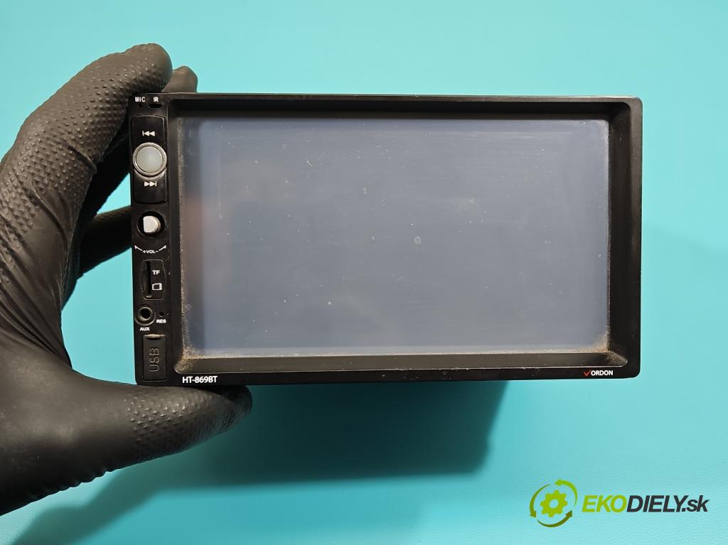 Ford Maverick II 2001-2007 2.0 16V 124hp manual 91 kW 1989 cm3 5- Radio HT-869BT