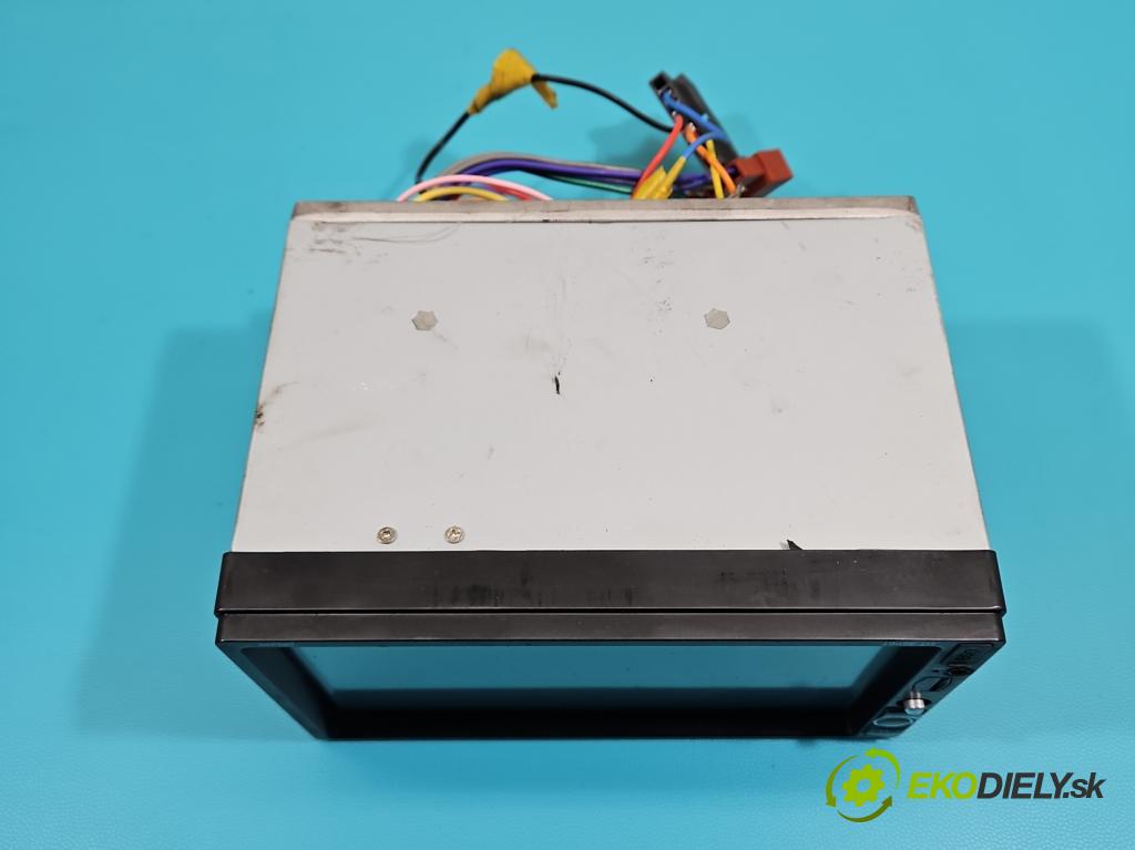 Ford Maverick II 2001-2007 2.0 16V 124hp manual 91 kW 1989 cm3 5- Radio HT-869BT