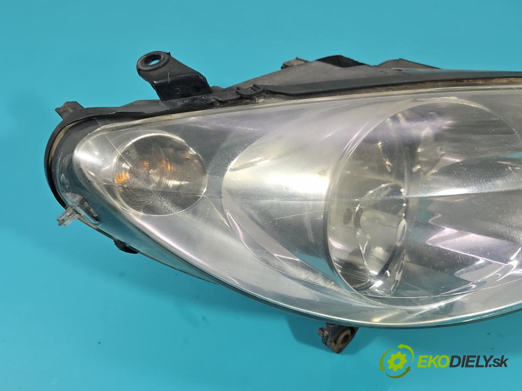 Peugeot 307 2.0 hdi 107 HP manual 79 kW 1997 cm3 5- Reflektor: pravý 9641615680 (Svetlo predné pravé)