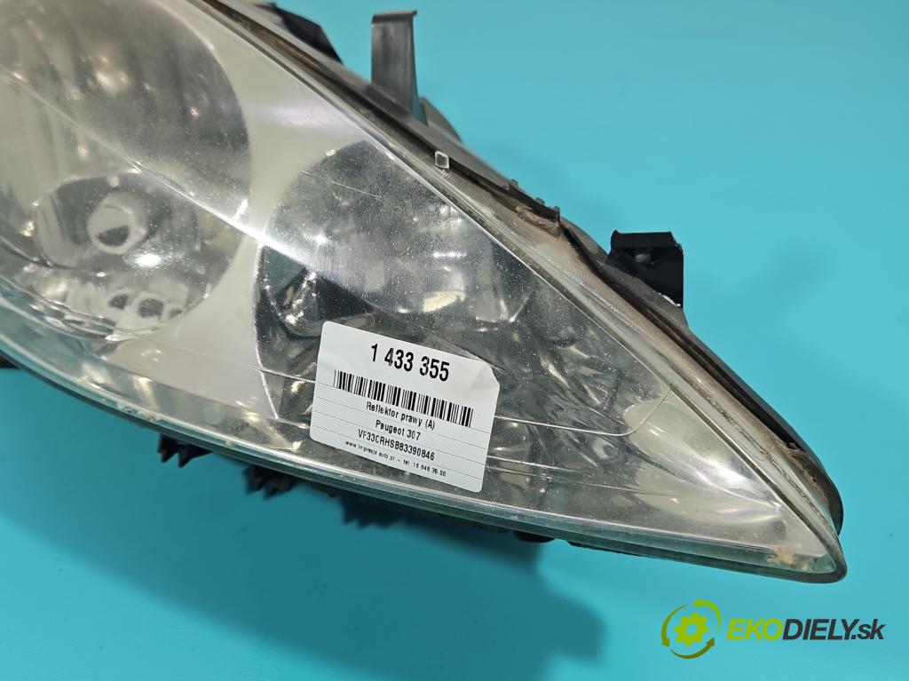 Peugeot 307 2.0 hdi 107 HP manual 79 kW 1997 cm3 5- Reflektor: pravý 9641615680 (Svetlo predné pravé)