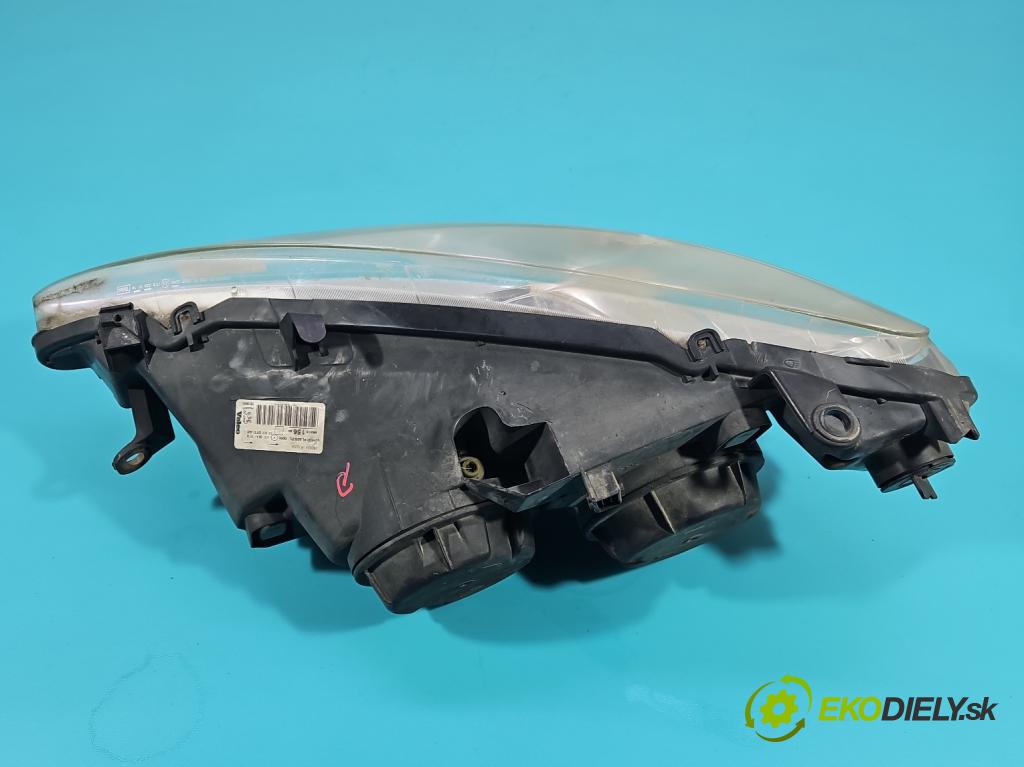 Peugeot 307 2.0 hdi 107 HP manual 79 kW 1997 cm3 5- Reflektor: pravý 9641615680 (Svetlo predné pravé)