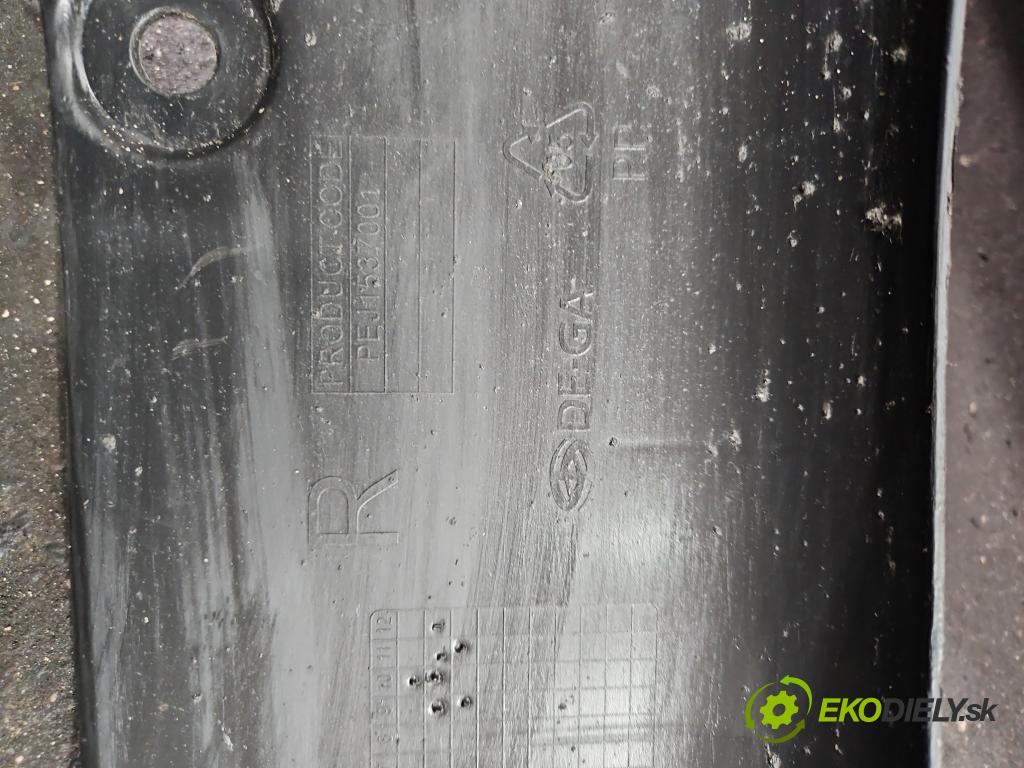Peugeot 307 2.0 hdi 107 HP manual 79 kW 1997 cm3 5- blatník: přední pravé