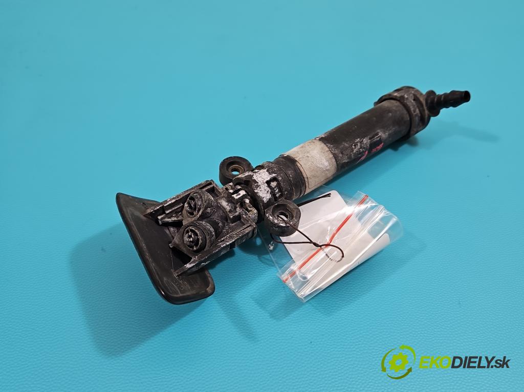 Renault Laguna II 2001-2007 2.0 dci 150 HP manual 110 kW 1995 cm3 5- ostrekovač reflektor: ľavý  (Motorček ostrekovačov)