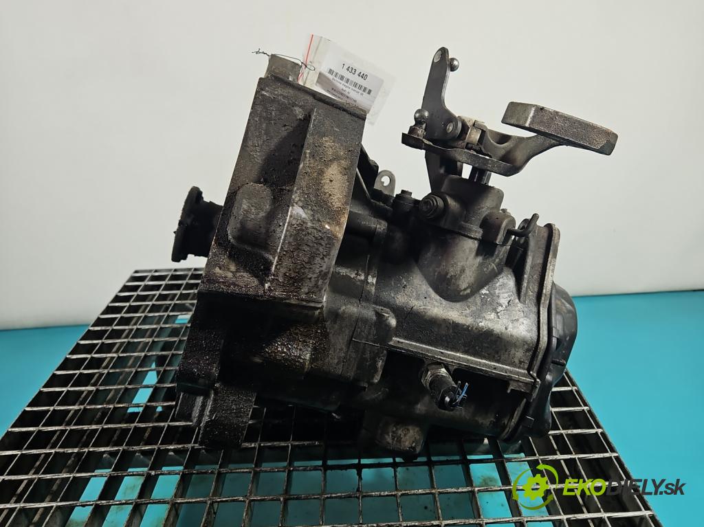 Audi A2 1.4 16V (AUA) 75 HP manual 55 kW 1390 cm3 5- prevodovka stupeň,rýchlosť manual FDM