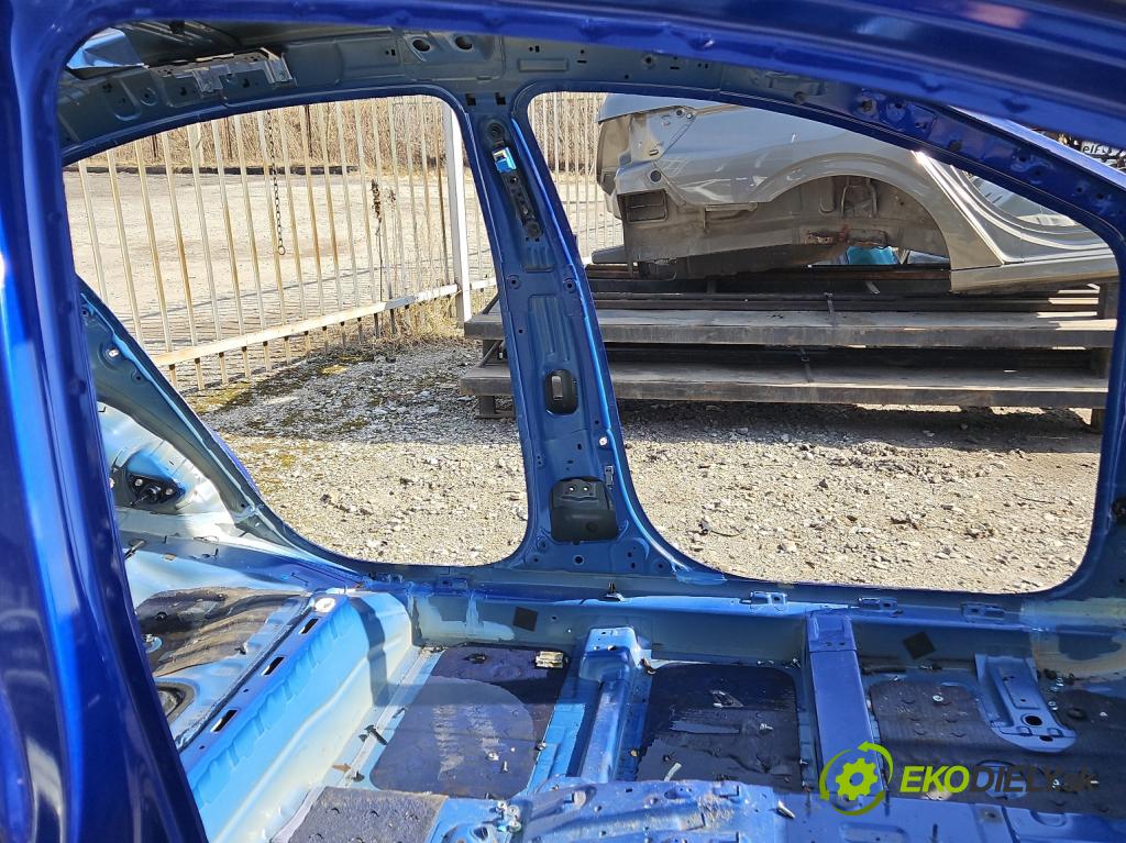 Hyundai Elantra VI 2015-2020 1.6 16V 128 hp manual 93,8 kW 1591 cm3 4- práh levý  (Ostatní)