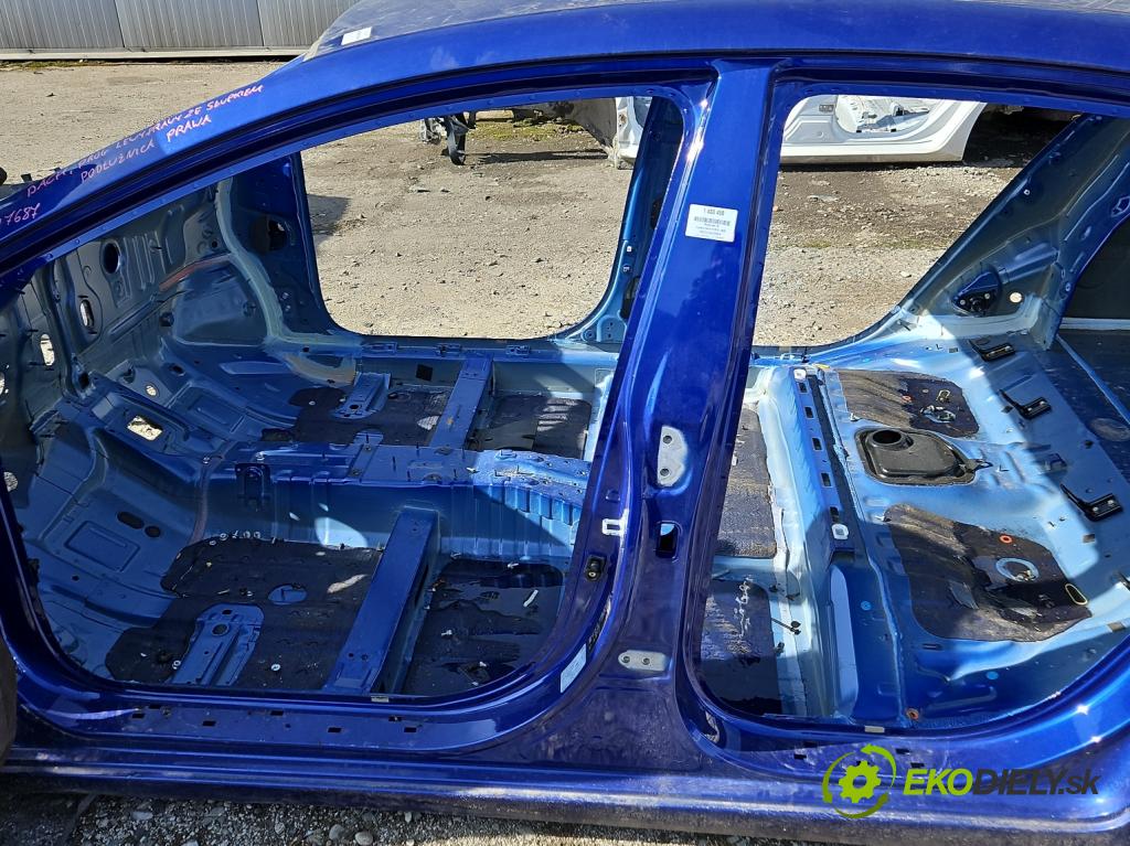 Hyundai Elantra VI 2015-2020 1.6 16V 128 hp manual 93,8 kW 1591 cm3 4- práh levý  (Ostatní)