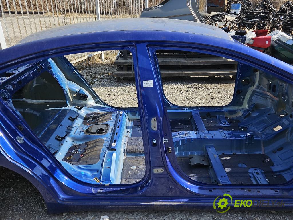 Hyundai Elantra VI 2015-2020 1.6 16V 128 HP manual 93,8 kW 1591 cm3 4- Práh: pravý  (Karoséria ostatné)