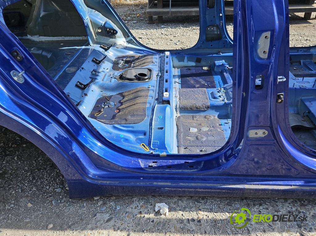 Hyundai Elantra VI 2015-2020 1.6 16V 128 HP manual 93,8 kW 1591 cm3 4- Práh: pravý  (Karoséria ostatné)