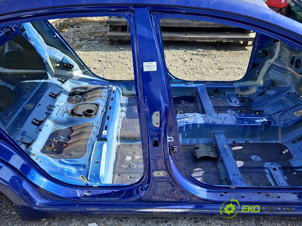 Hyundai Elantra VI 2015-2020 1.6 16V 128 HP manual 93,8 kW 1591 cm3 4- Práh: pravý  (Karoséria ostatné)