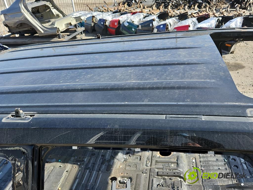 Toyota Land Cruiser J200 2007- 4.5 V8 D4D 286 hp automatic 210 kW 4461 cm3 5- Strecha: