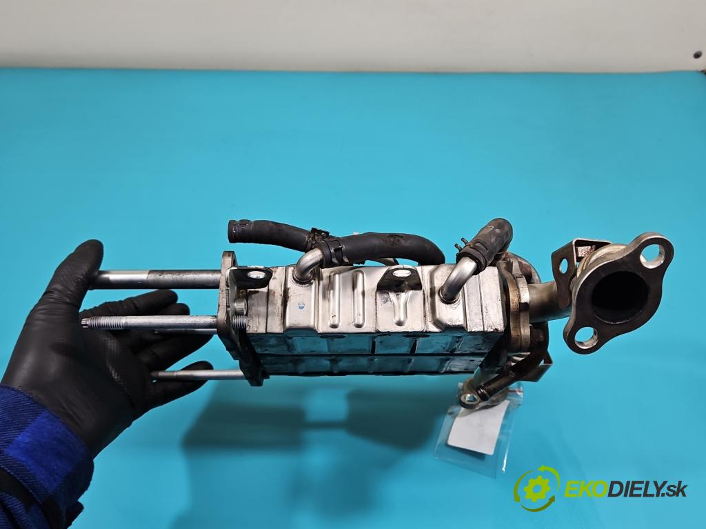Toyota Land Cruiser J200 2007- 4.5 V8 D4D 286 hp automatic 210 kW 4461 cm3 5- Chladič spalin 25680-51010-F