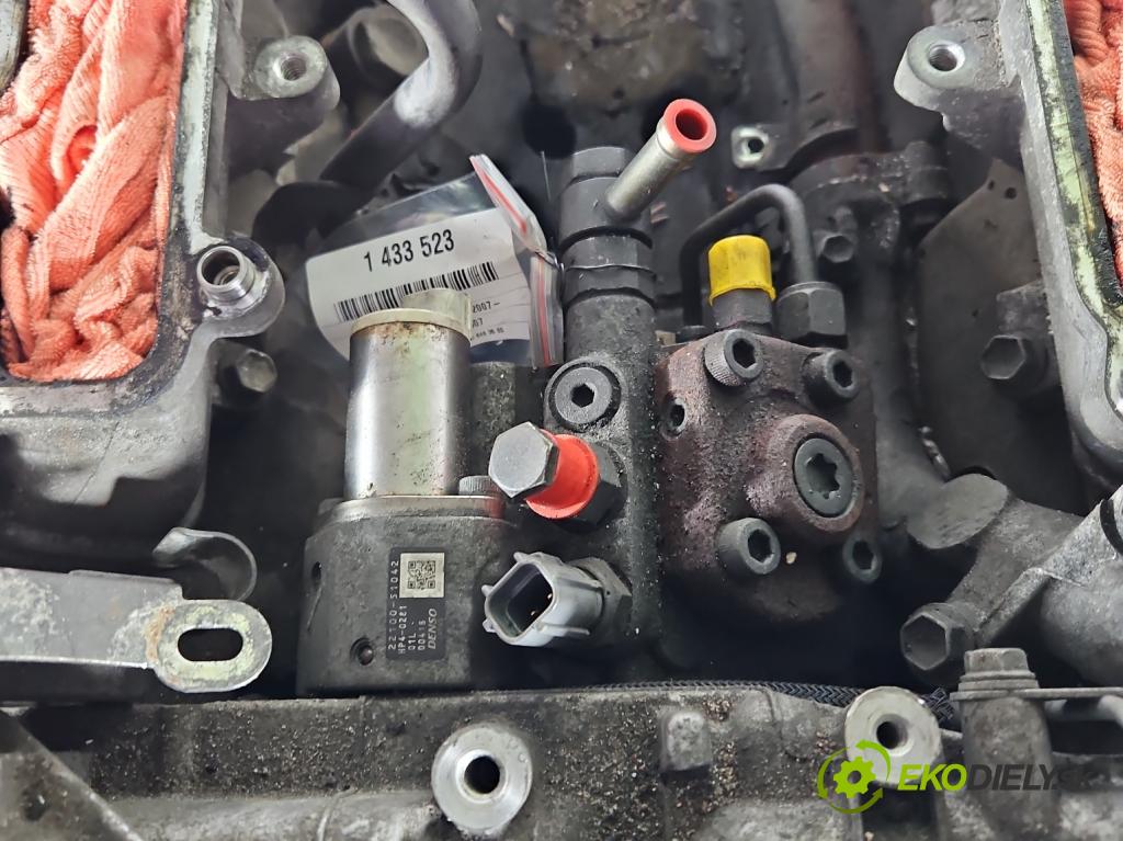 Toyota Land Cruiser J200 2007- 4.5 V8 D4D 286 HP automatic 210 kW 4461 cm3 5- čerpadlo vstrekovacia 22100-51042 (Vstrekovacie čerpadlo)