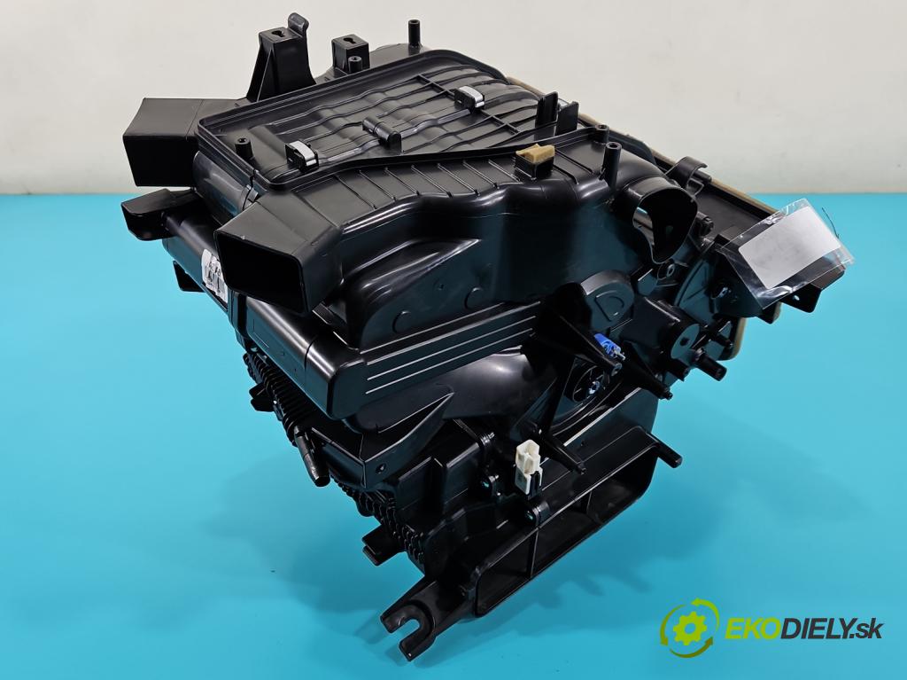 Hyundai Elantra VI 2015-2020 1.6 16V 128 HP manual 93,8 kW 1591 cm3 4- radiator  (Radiátor kúrenia)