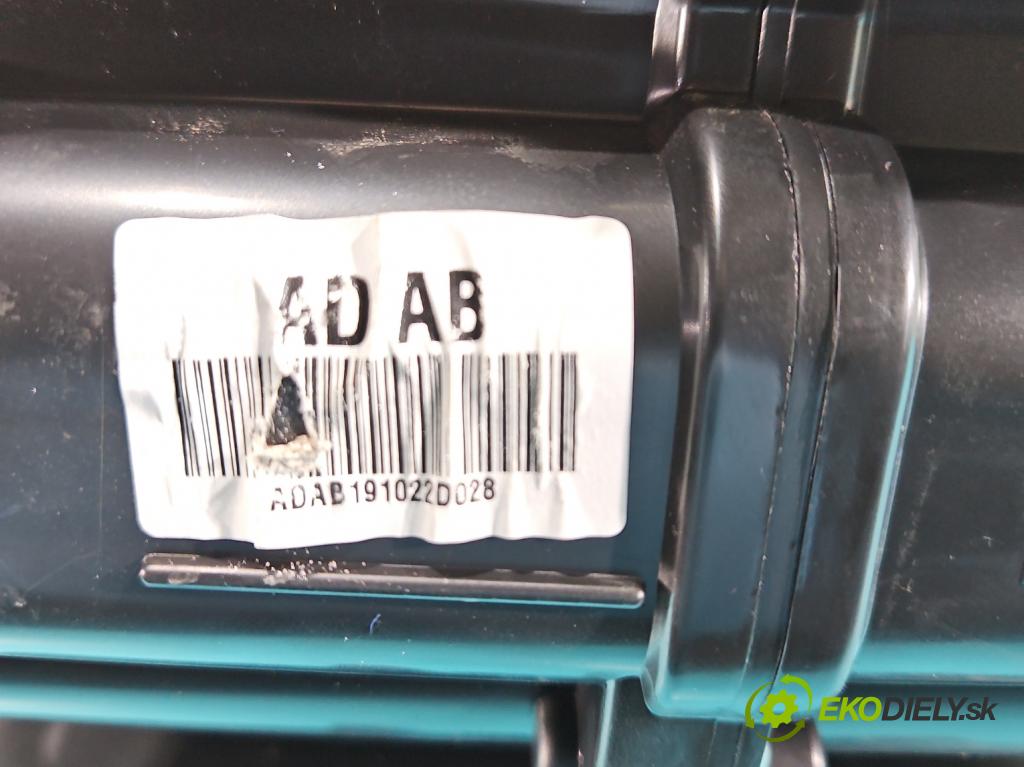 Hyundai Elantra VI 2015-2020 1.6 16V 128 HP manual 93,8 kW 1591 cm3 4- radiator  (Radiátor kúrenia)