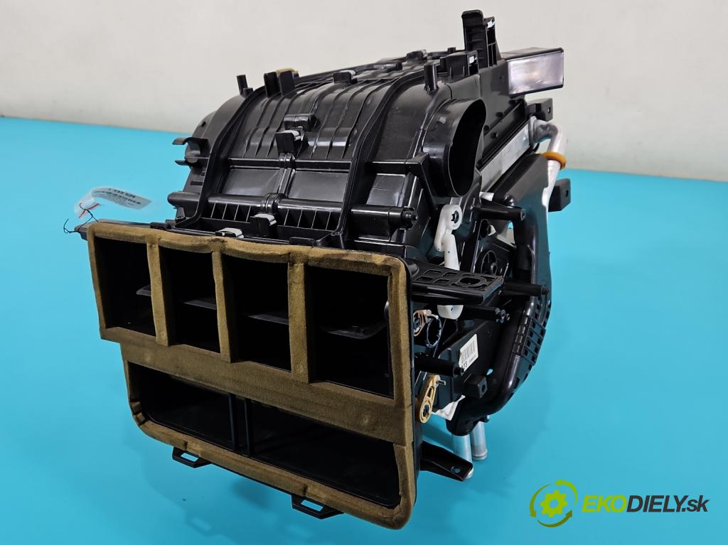 Hyundai Elantra VI 2015-2020 1.6 16V 128 HP manual 93,8 kW 1591 cm3 4- radiator  (Radiátor kúrenia)
