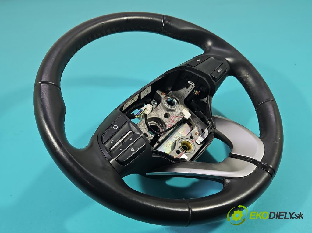 Hyundai Elantra VI 2015-2020 1.6 16V 128 HP manual 93,8 kW 1591 cm3 4- volant  (Volant)