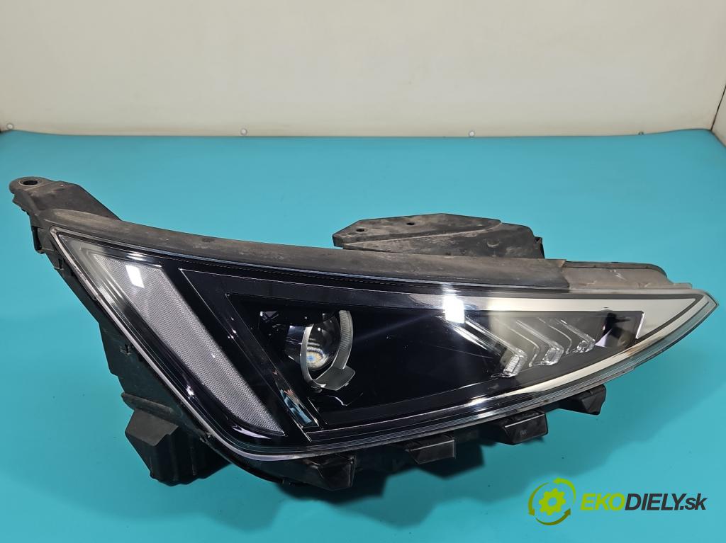 Hyundai Elantra VI 2015-2020 1.6 16V 128 HP manual 93,8 kW 1591 cm3 4- Reflektor: pravý 92102-F2 (Svetlo predné pravé)