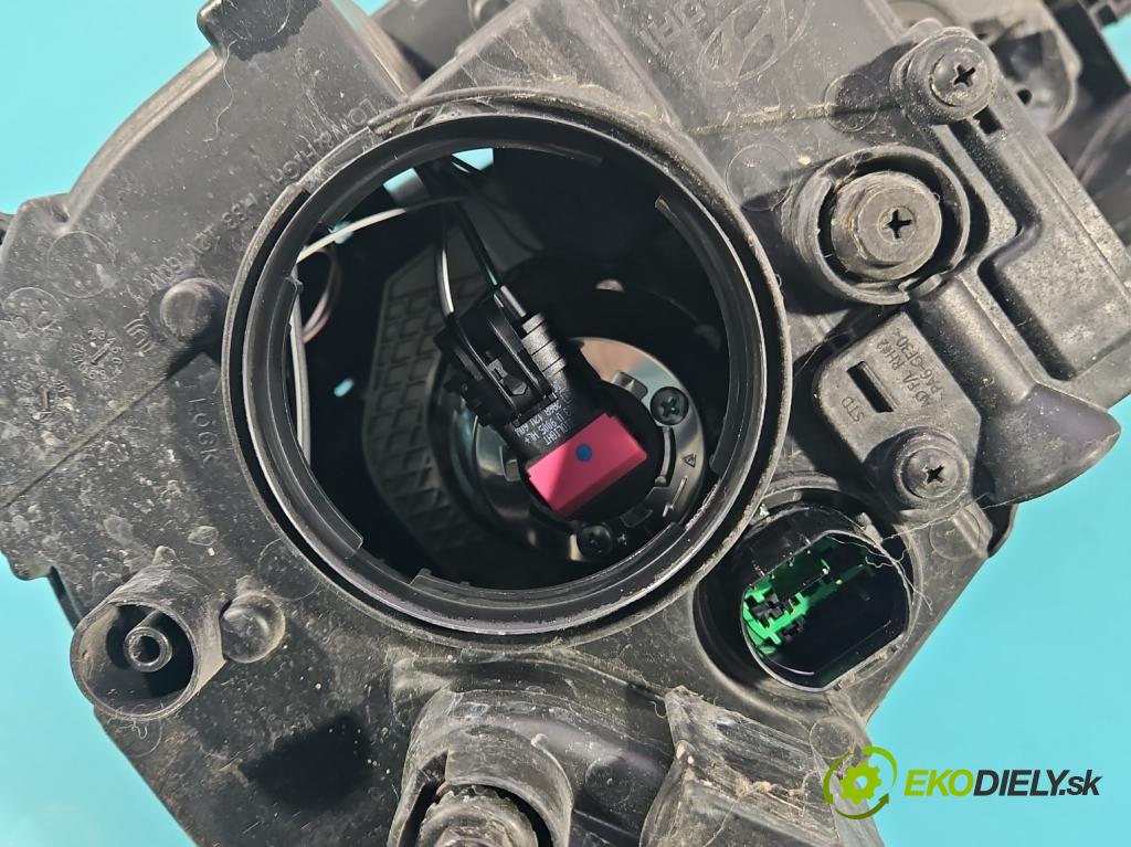 Hyundai Elantra VI 2015-2020 1.6 16V 128 HP manual 93,8 kW 1591 cm3 4- Reflektor: pravý 92102-F2 (Svetlo predné pravé)