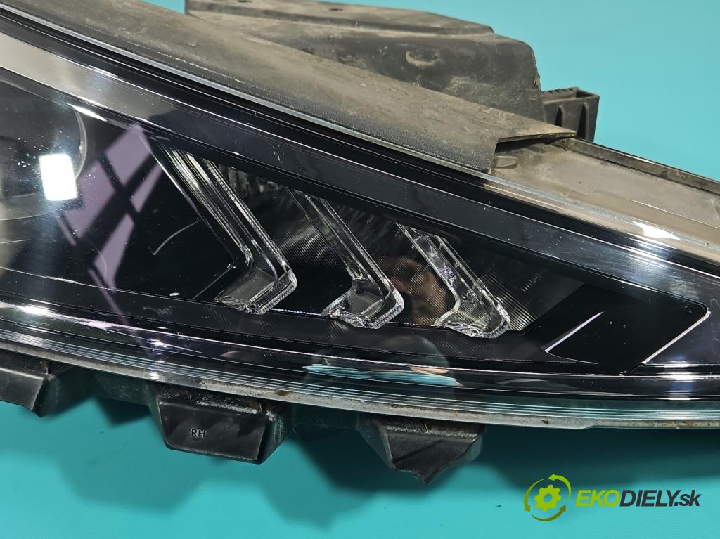 Hyundai Elantra VI 2015-2020 1.6 16V 128 HP manual 93,8 kW 1591 cm3 4- Reflektor: pravý 92102-F2 (Svetlo predné pravé)