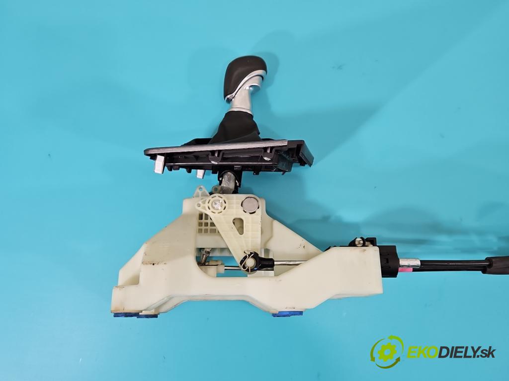 Hyundai Elantra VI 2015-2020 1.6 16V 128 HP manual 93,8 kW 1591 cm3 4- Páka: Změny: stupeň,rýchlosť 43700-F2120 (Rýchlostná páka (kulisa))