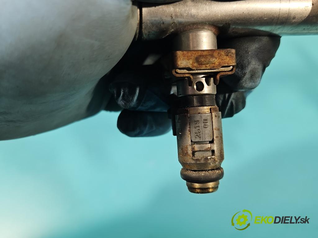 Mercedes A W168 1997-2004 1.9 125 HP manual 92 kW 1898 cm3 5- vstrek IWP071 (Vstrekovač paliva)