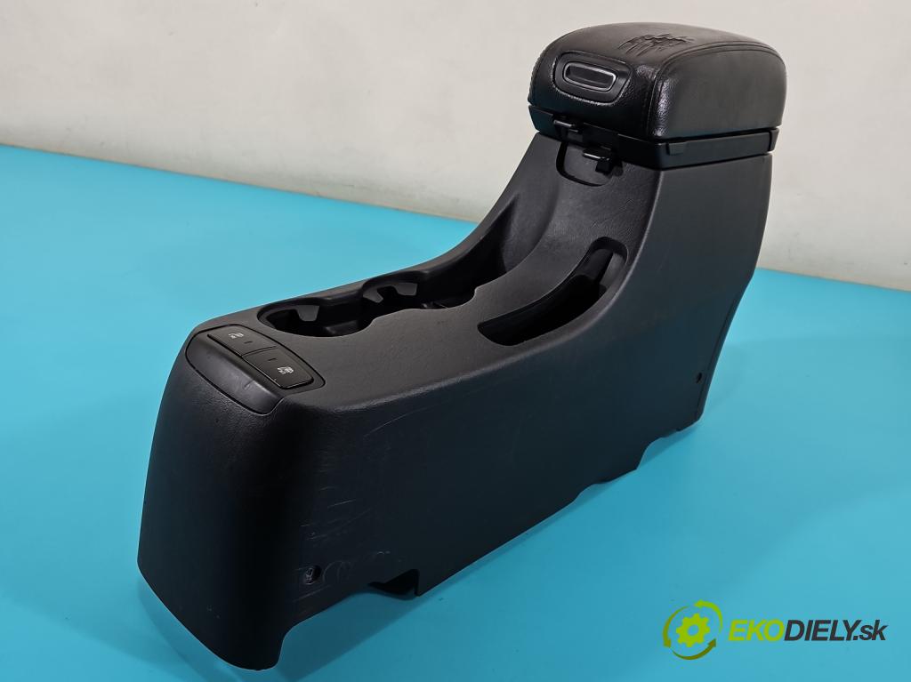 Hyundai Tucson I 2004-2009 2.0 16V 141 HP manual 104 kW 1975 cm3 5- operadlo 84670-2E100 (Lakťové opierky)