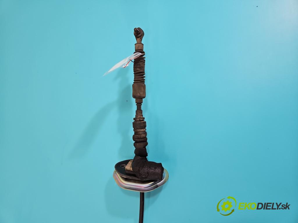 Hyundai Santa Fe II 2006-2012 2.2 CRDI 150 HP automatic 110 kW 2188 cm3 5- Páka: Změny: stupeň,rýchlosť 46700-2B220 (Rýchlostná páka (kulisa))