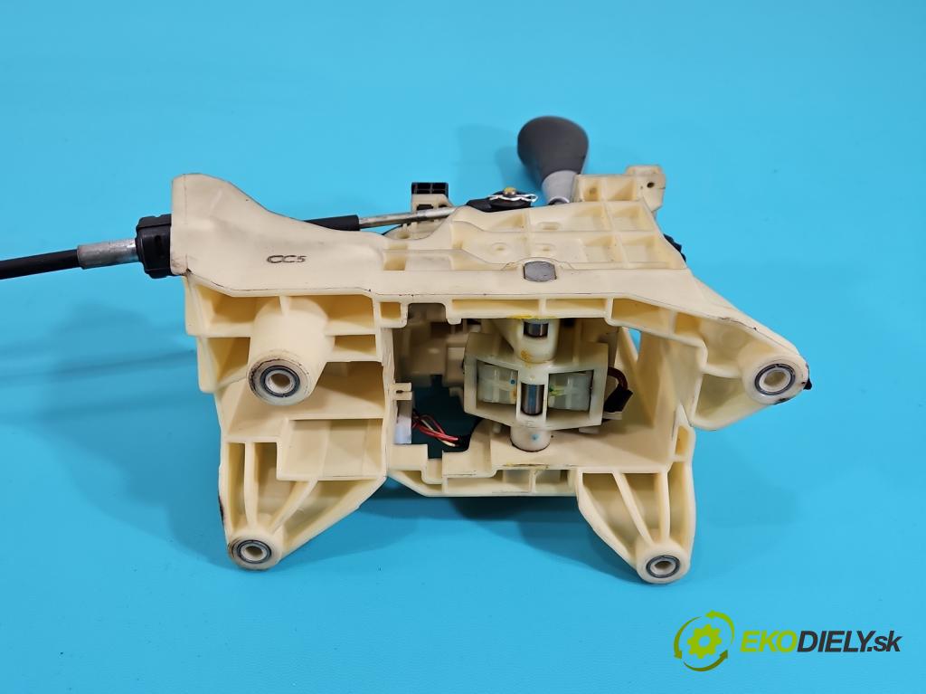 Hyundai Santa Fe II 2006-2012 2.2 CRDI 150 HP automatic 110 kW 2188 cm3 5- Páka: Změny: stupeň,rýchlosť 46700-2B220 (Rýchlostná páka (kulisa))