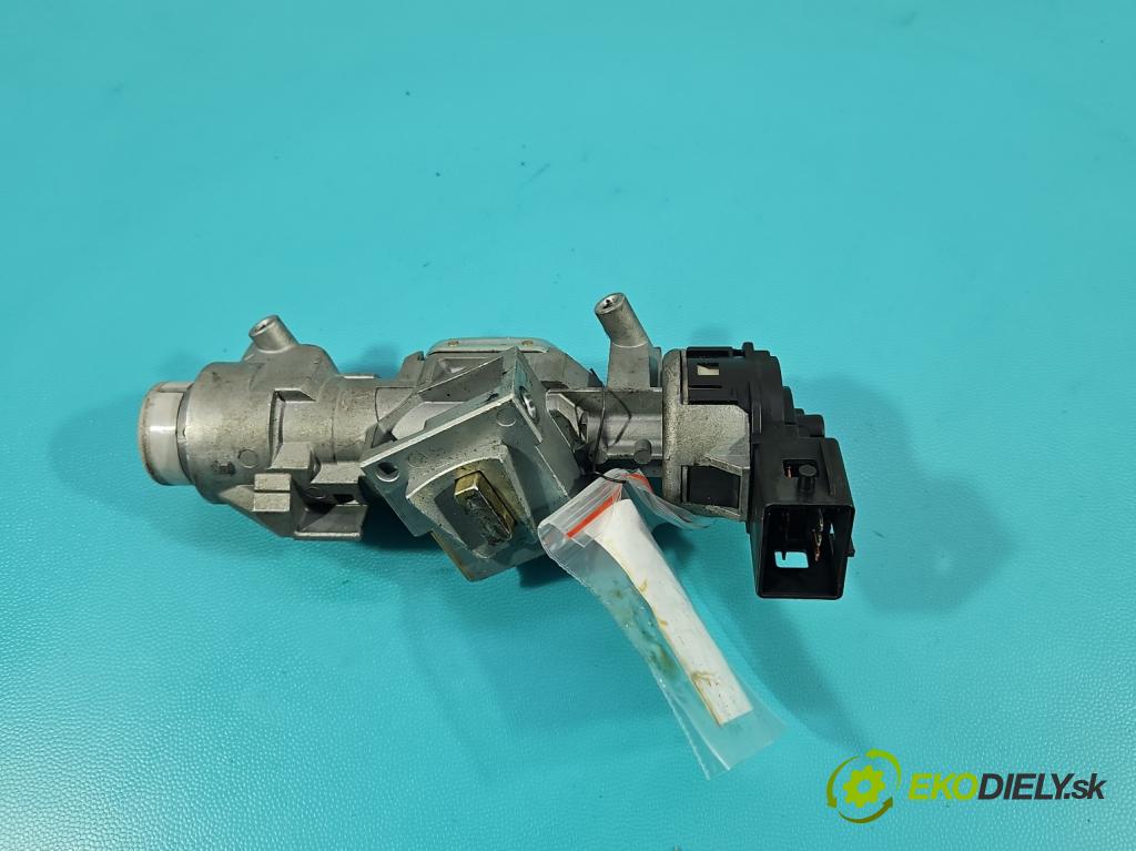 Mazda 3 I BK 2003-2009 1.6 16V 105 HP manual 77 kW 1598 cm3 5- Spínačka 3M51-3F880-AA (Spínacia skrinka)