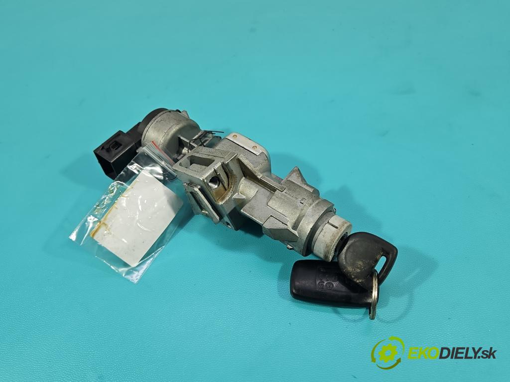 Mazda 3 I BK 2003-2009 1.6 16V 105 HP manual 77 kW 1598 cm3 5- Spínačka 3M51-3F880-AA (Spínacia skrinka)