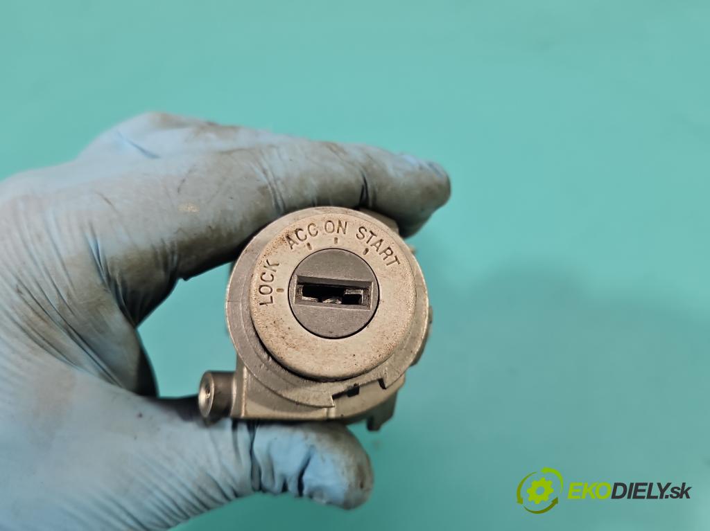 Mazda 3 I BK 2003-2009 1.6 16V 105 HP manual 77 kW 1598 cm3 5- Spínačka 3M51-3F880-AA (Spínacia skrinka)