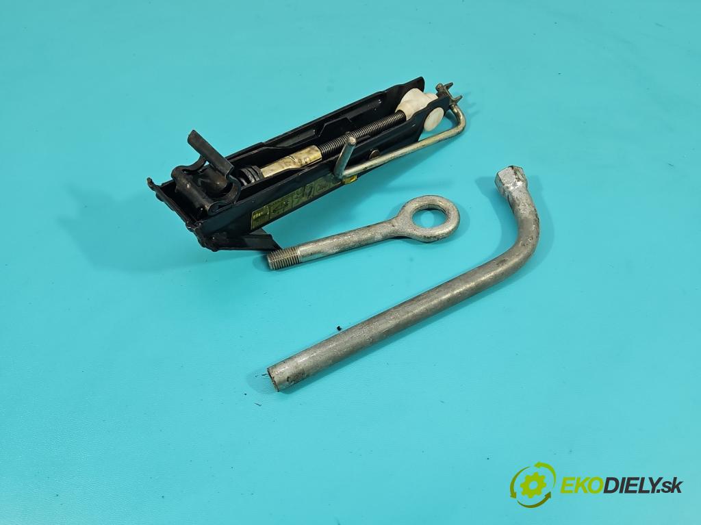 Fiat Idea 1.4 16V 843A1000 95 HP manual 70 kW 1368 cm3 5- mechanizmus okna automobilovy 