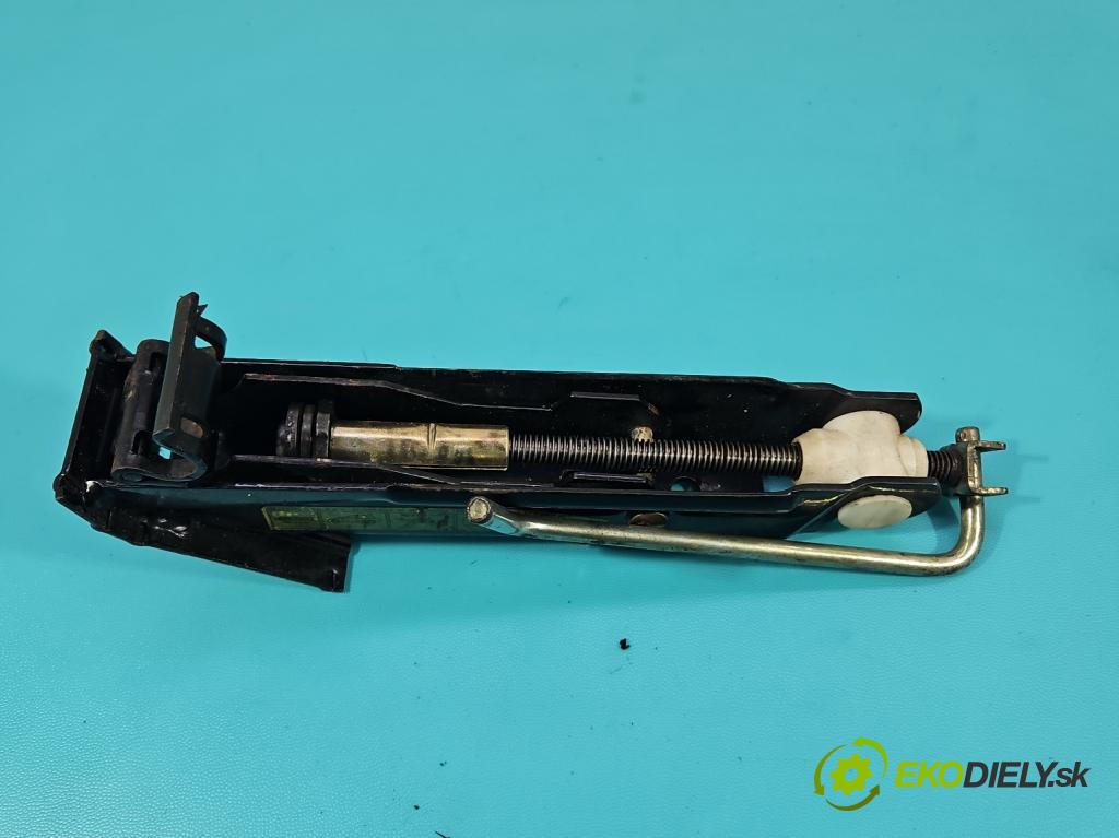 Fiat Idea 1.4 16V 843A1000 95 hp manual 70 kW 1368 cm3 5- mechanismus stahování automobilový