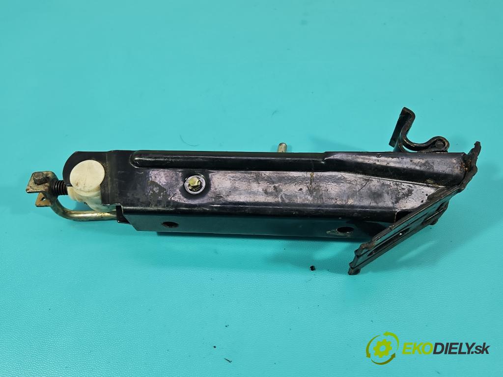 Fiat Idea 1.4 16V 843A1000 95 hp manual 70 kW 1368 cm3 5- mechanismus stahování automobilový