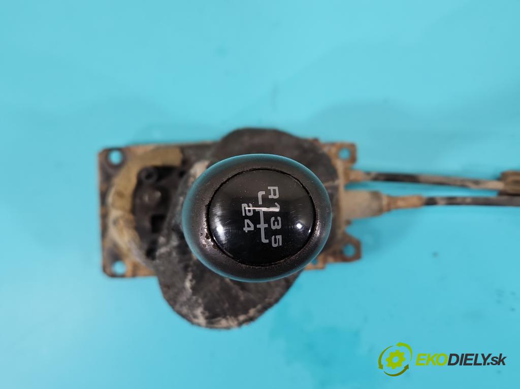 Seat Arosa 1.0 mpi 50KM manual 37 kW 999 cm3 3- Páka: Změny: stupeň,rýchlosť  (Rýchlostná páka (kulisa))