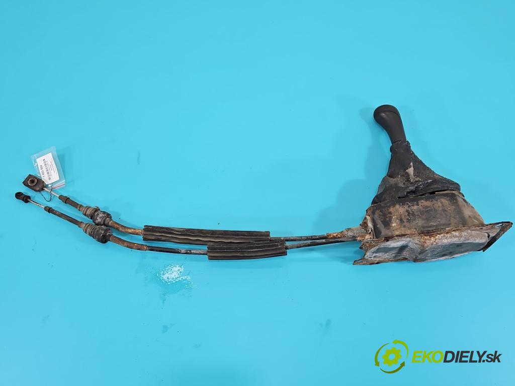 Seat Arosa 1.0 mpi 50KM manual 37 kW 999 cm3 3- Páka: Změny: stupeň,rýchlosť  (Rýchlostná páka (kulisa))