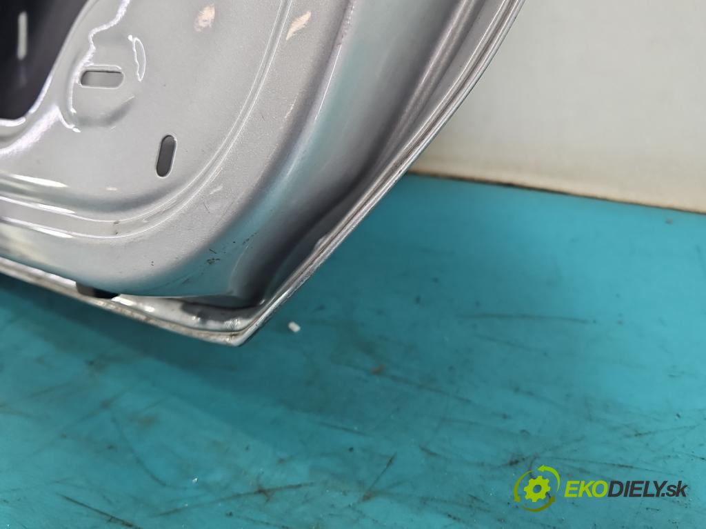 Audi A4 B8 2007-2015 2.0 TFSI 211KM automatic 155 kW 1984 cm3 5- zadní kufrové dveře  (Zadní kapoty)