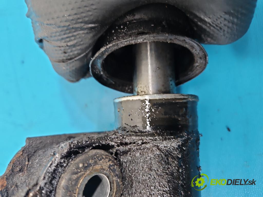 Ford Focus Mk1 1998-2004 1.8 tdci 101 HP manual 74 kW 1753 cm3 3- Ozubené kolo: volant 3S41-3A500AB