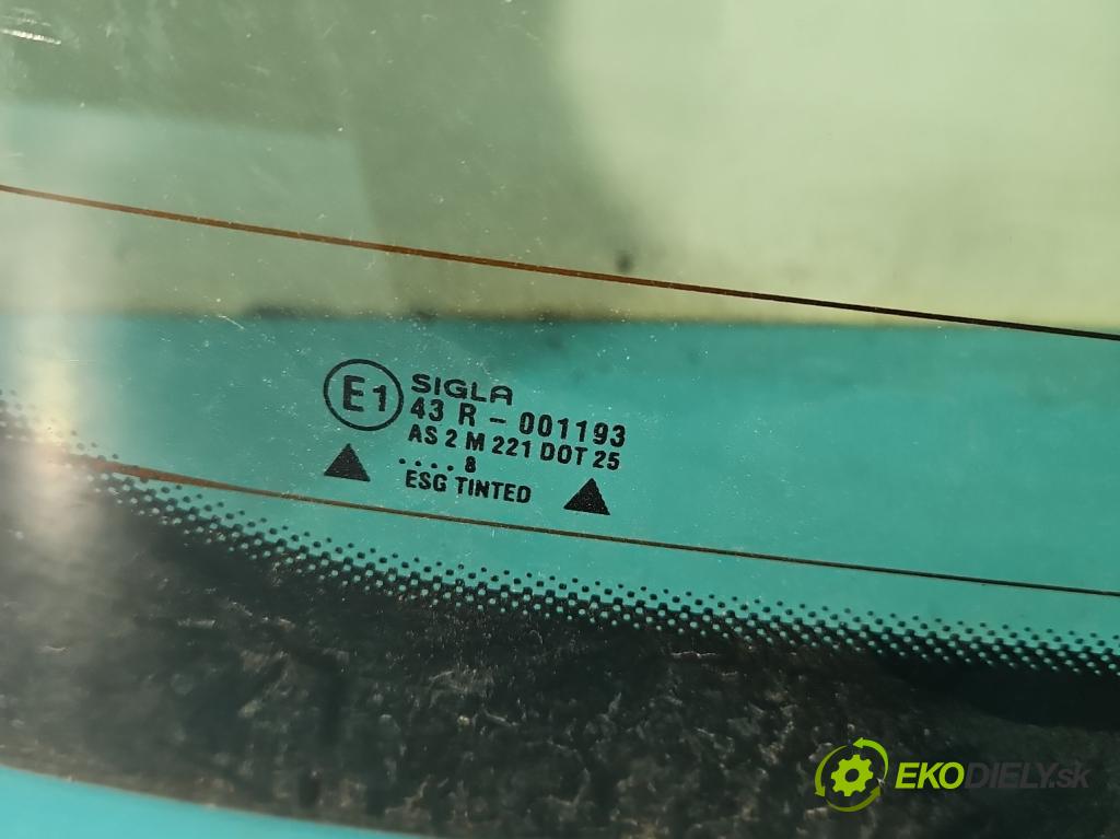 Seat Arosa 1.0 mpi 50KM manual 37 kW 999 cm3 3- sklo zadní  (Okna zadní)