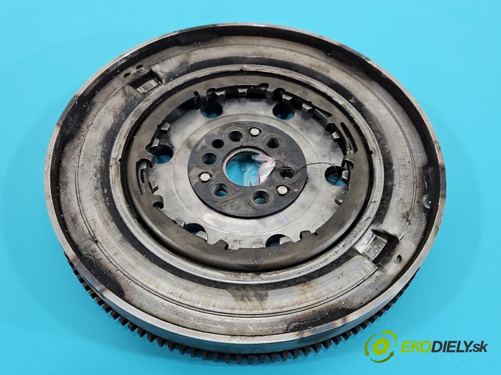 Kia Ceed II 2012-2018 1.6 GDI 135 HP automatic 99 kW 1591 cm3 5- koleso hojdačka: 23200-2E410 (Zotrvačník)