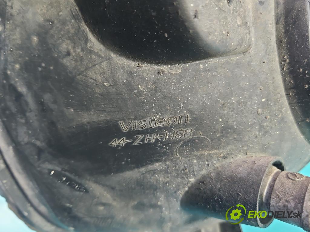 Ford Maverick II 2001-2007 2.0 16V 124hp manual 91 kW 1989 cm3 5- Reflektor: pravý 2L8413005H (Svetlo predné pravé)