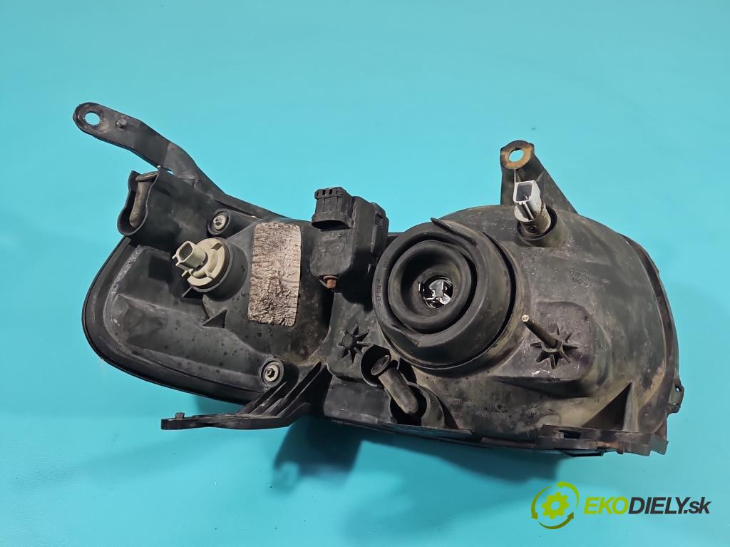 Ford Maverick II 2001-2007 2.0 16V 124hp manual 91 kW 1989 cm3 5- Reflektor: pravý 2L8413005H (Svetlo predné pravé)