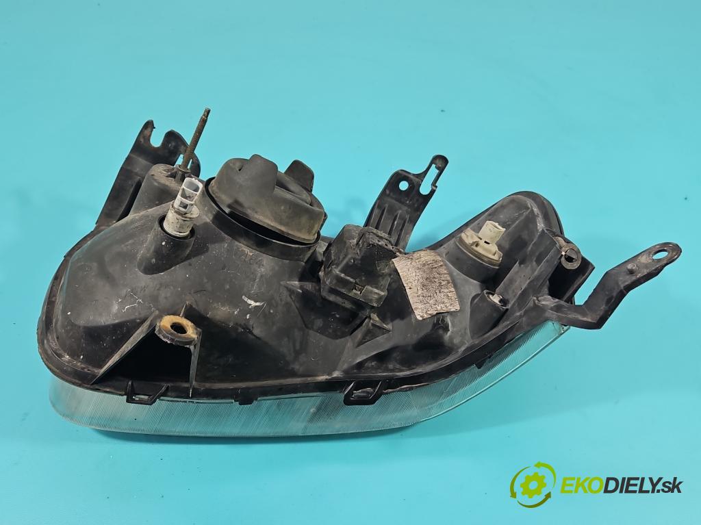 Ford Maverick II 2001-2007 2.0 16V 124hp manual 91 kW 1989 cm3 5- Reflektor: pravý 2L8413005H (Svetlo predné pravé)