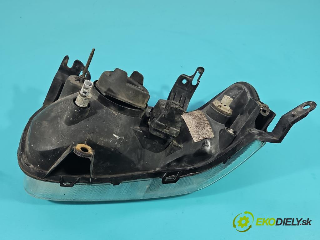 Ford Maverick II 2001-2007 2.0 16V 124hp manual 91 kW 1989 cm3 5- Reflektor: pravý 2L8413005H (Svetlo predné pravé)