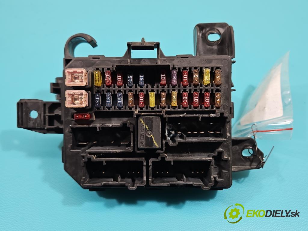 Ford Maverick II 2001-2007 2.0 16V 124 hp manual 91 kW 1989 cm3 5- skříňka pojistková YL84-14N068-AG (Pojistkové skříňky)